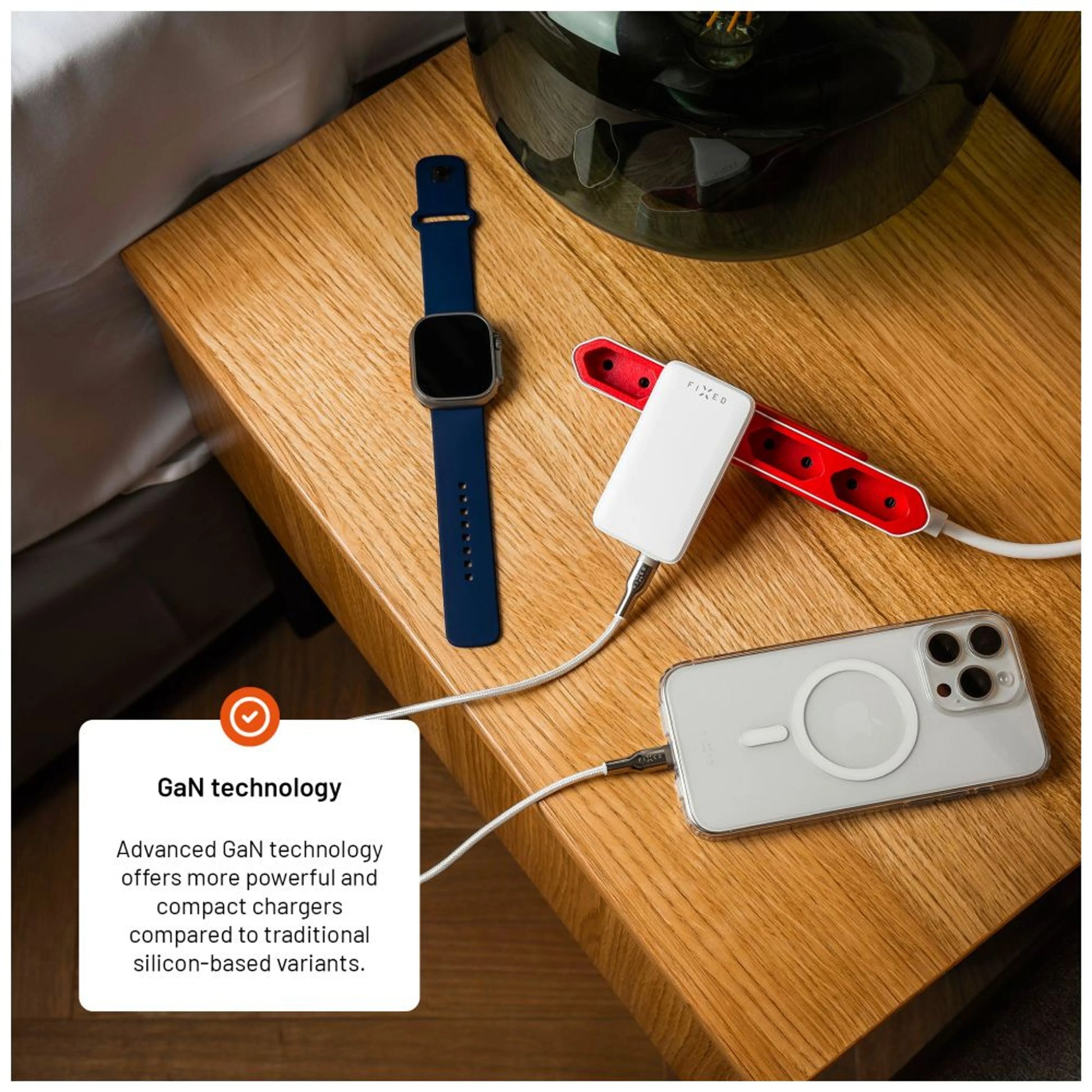 Síťová GaN nabíječka FIXED Slim Traveller s 2x USB-C výstupem s vyměnitelnými adaptéry, 45W, bílá - FIXED