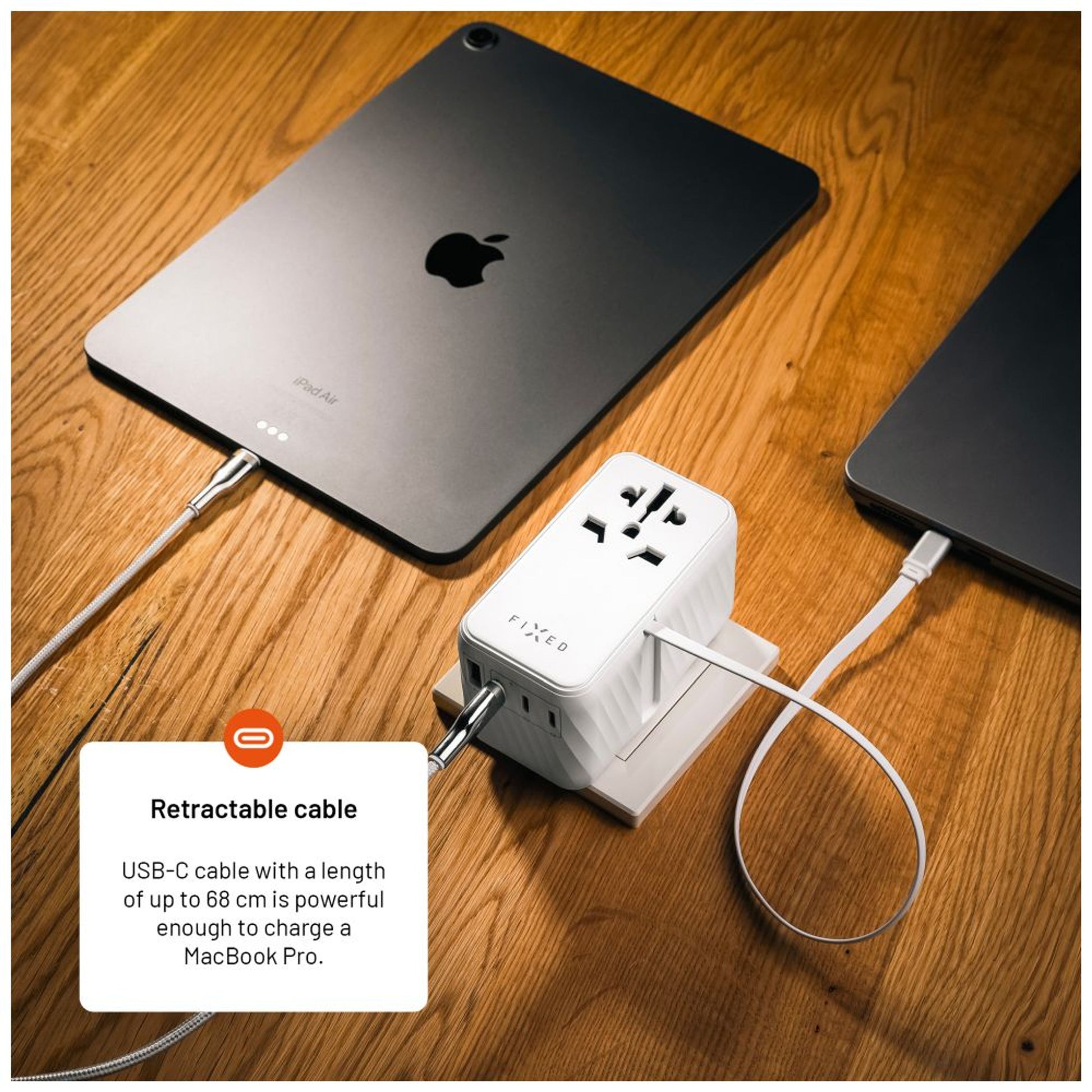 Cestovní adaptér FIXED Voyager 85W pro EU, UK a USA/AUS, s 4xUSB-C a 1xUSB výstupem, GaN, PD 85W, bílý - FIXED