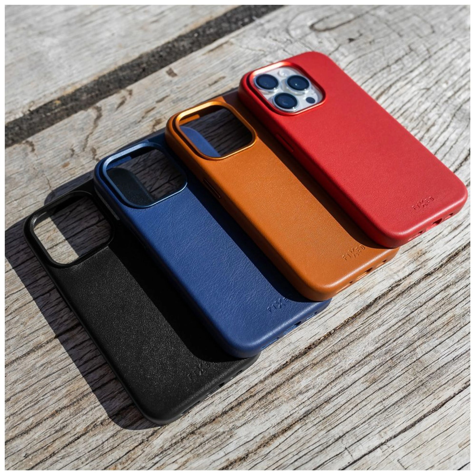 Kožený zadní kryt FIXED MagLeather s podporou MagSafe pro Samsung Galaxy S25, červený - FIXED