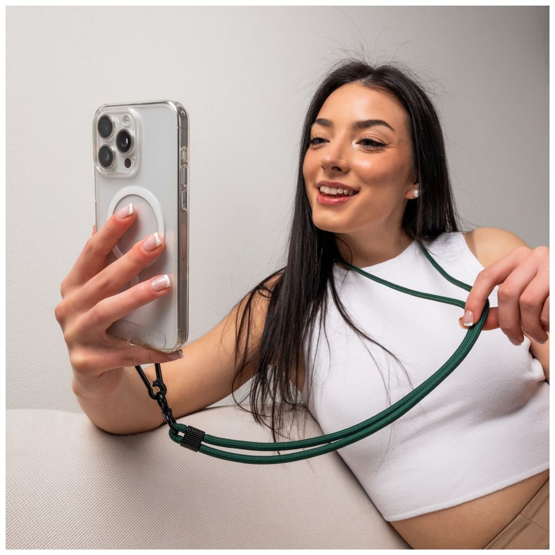 Univerzální šňůrka FIXED NeckUni pro telefony se zadním krytem, zelená - FIXED