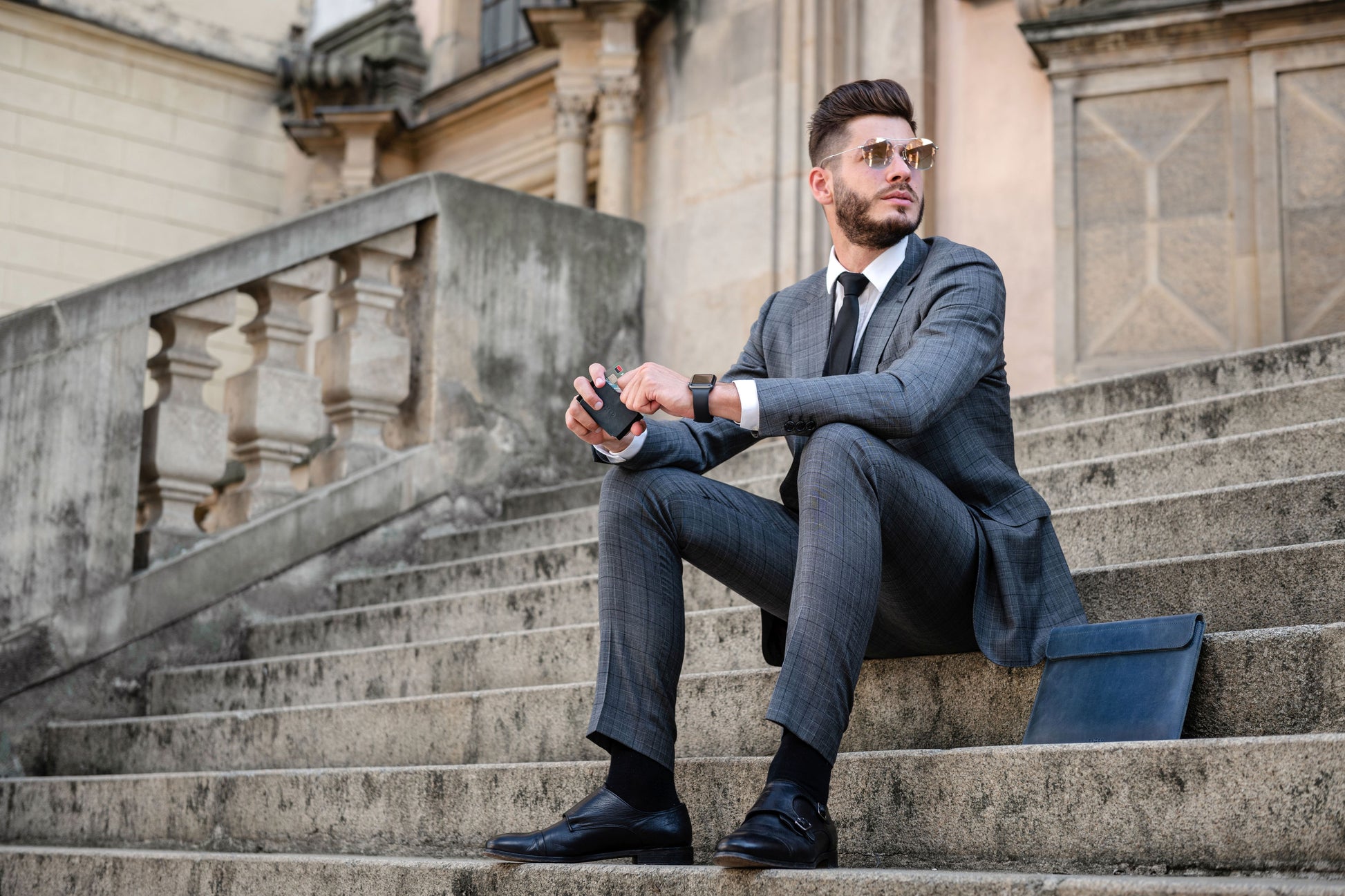 Kožené pouzdro FIXED Oxford pro všechny modely Apple iPad s úhlopříčkou displeje 9,7", modré - FIXED