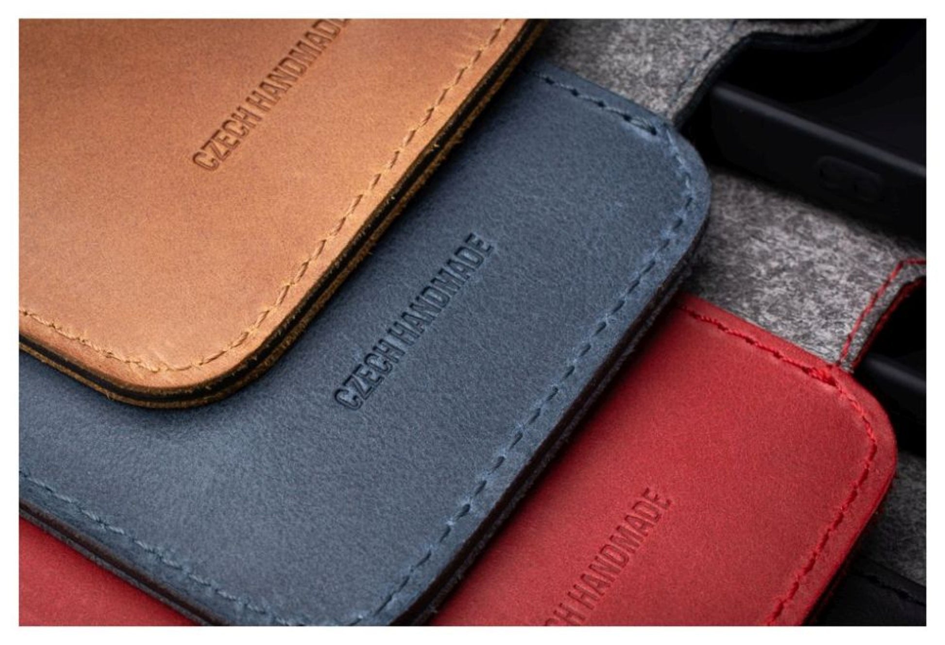Kožené pouzdro typu kniha FIXED ProFit pro Samsung Galaxy S25, červené - FIXED