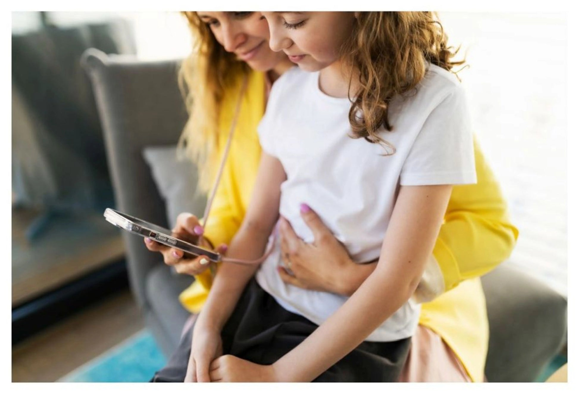 Zadní kryt FIXED Pure Neck s růžovou šňůrkou na krk pro Samsung Galaxy S25+ - FIXED