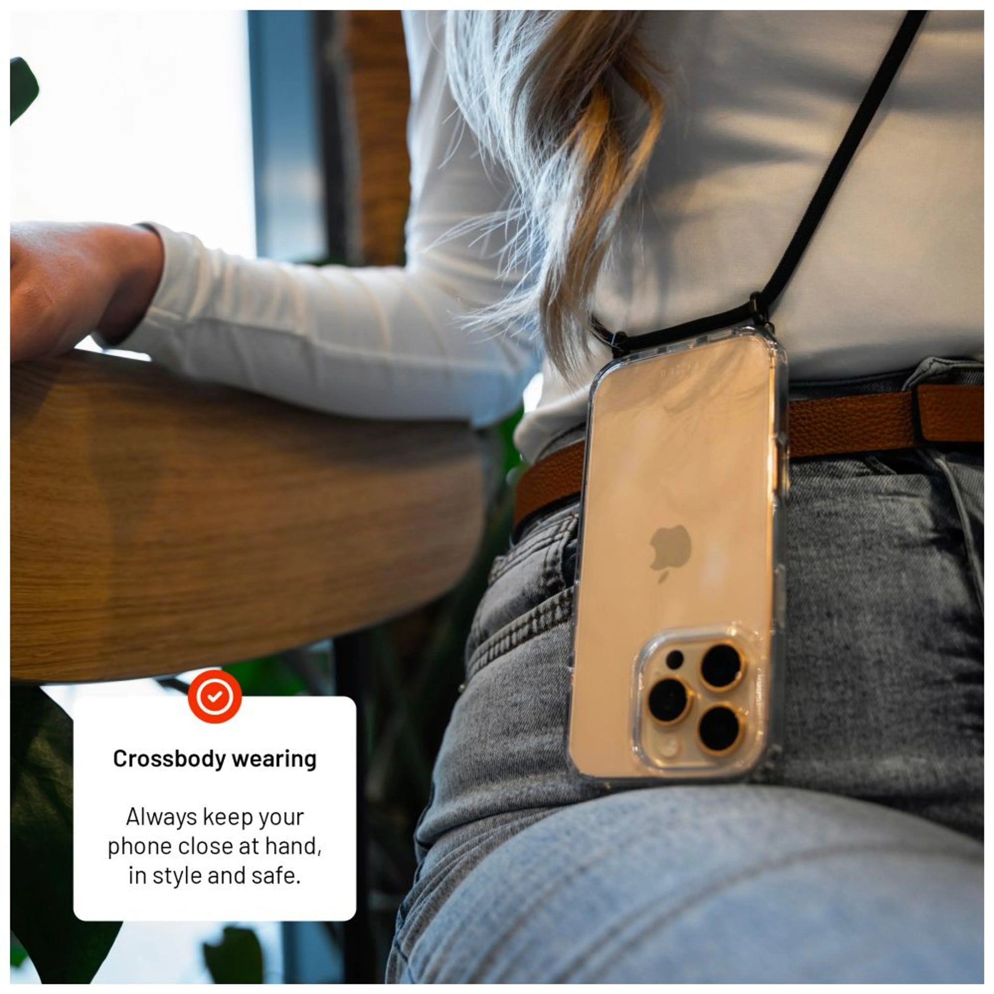 Pouzdro FIXED Pure Neck s odnímatelnou černou šňůrkou na krk pro Samsung Galaxy A26 5G - FIXED