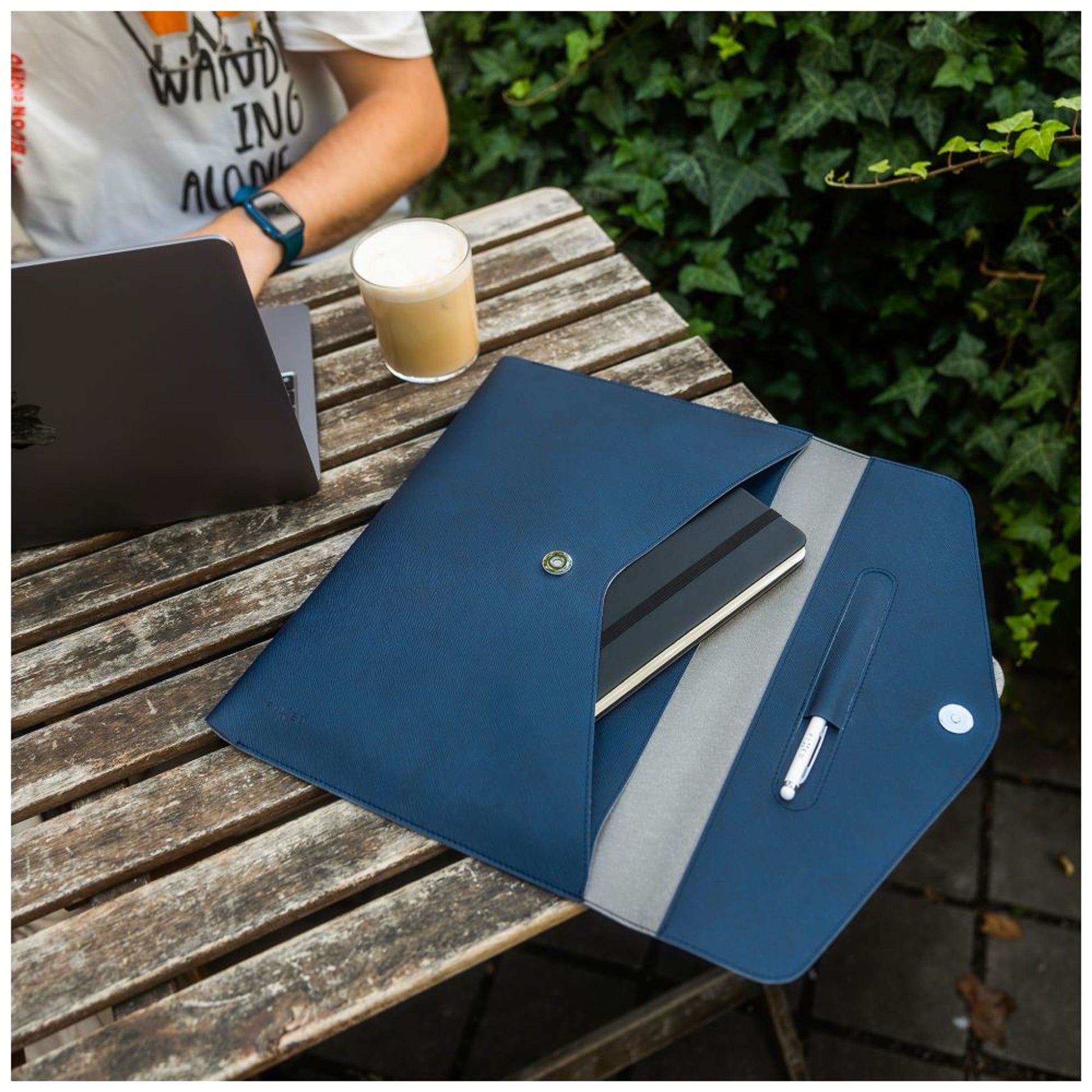 Pouzdro FIXED Siena pro notebooky a tablety o úhlopříčce do 13", kávové - FIXED