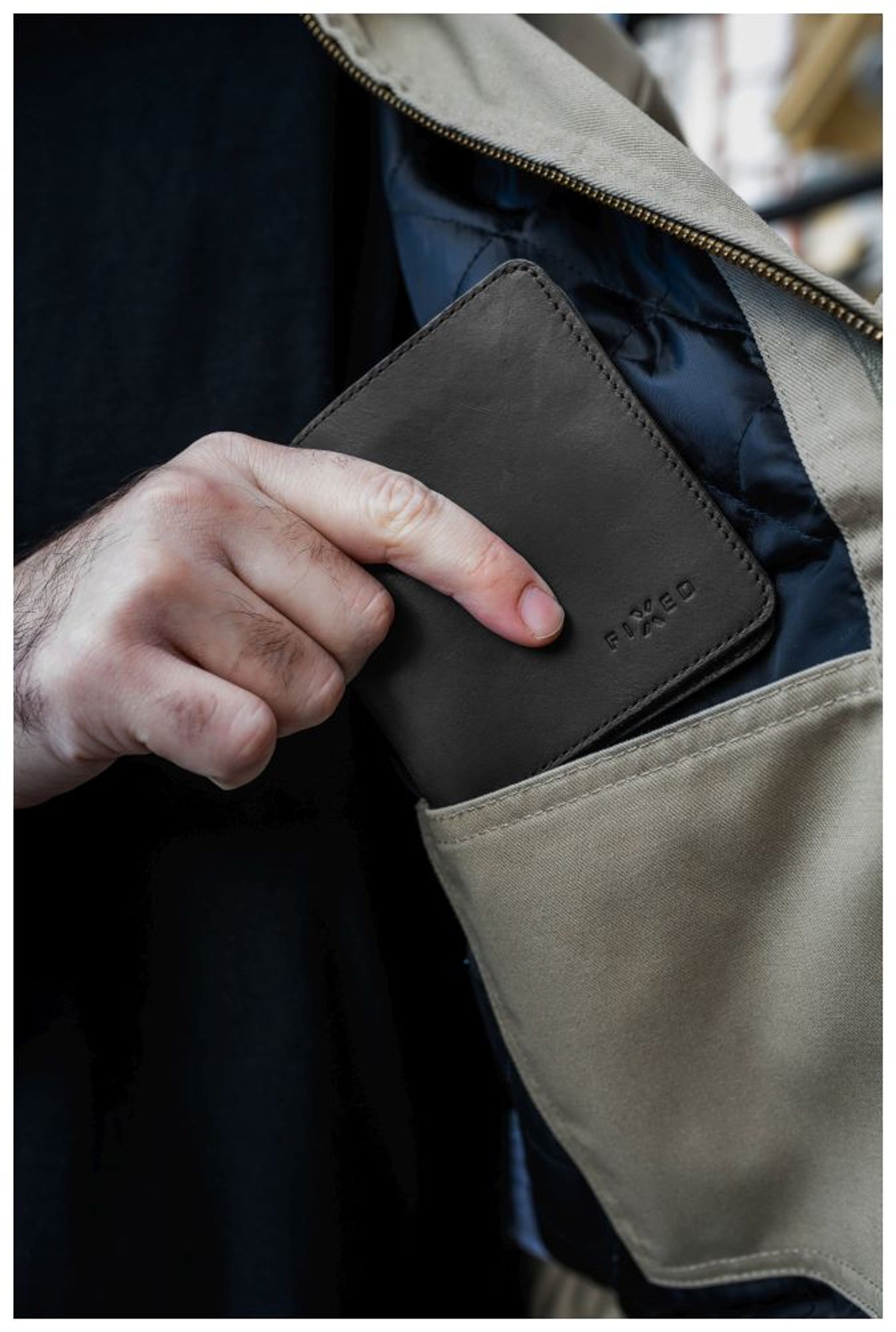 Kožená peněženka FIXED Classic Wallet z pravé hovězí kůže, černá - FIXED