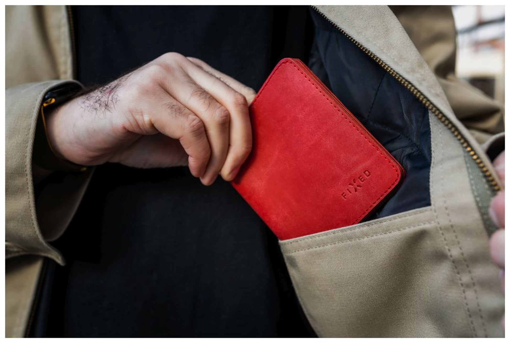 Kožená peněženka FIXED Classic Wallet z pravé hovězí kůže, červená - FIXED