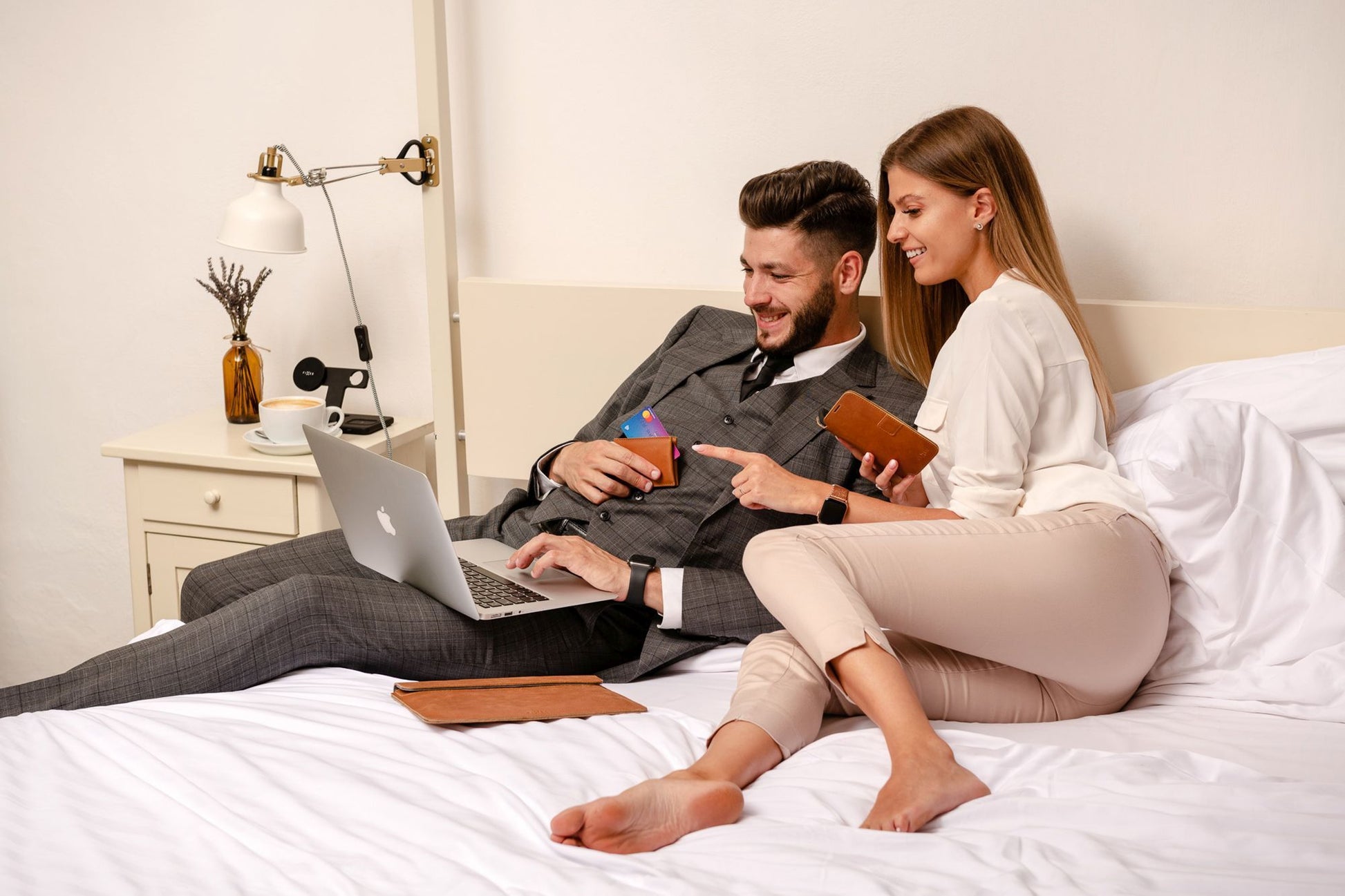 Kožená peněženka FIXED Wallet z pravé hovězí kůže, hnědá - FIXED