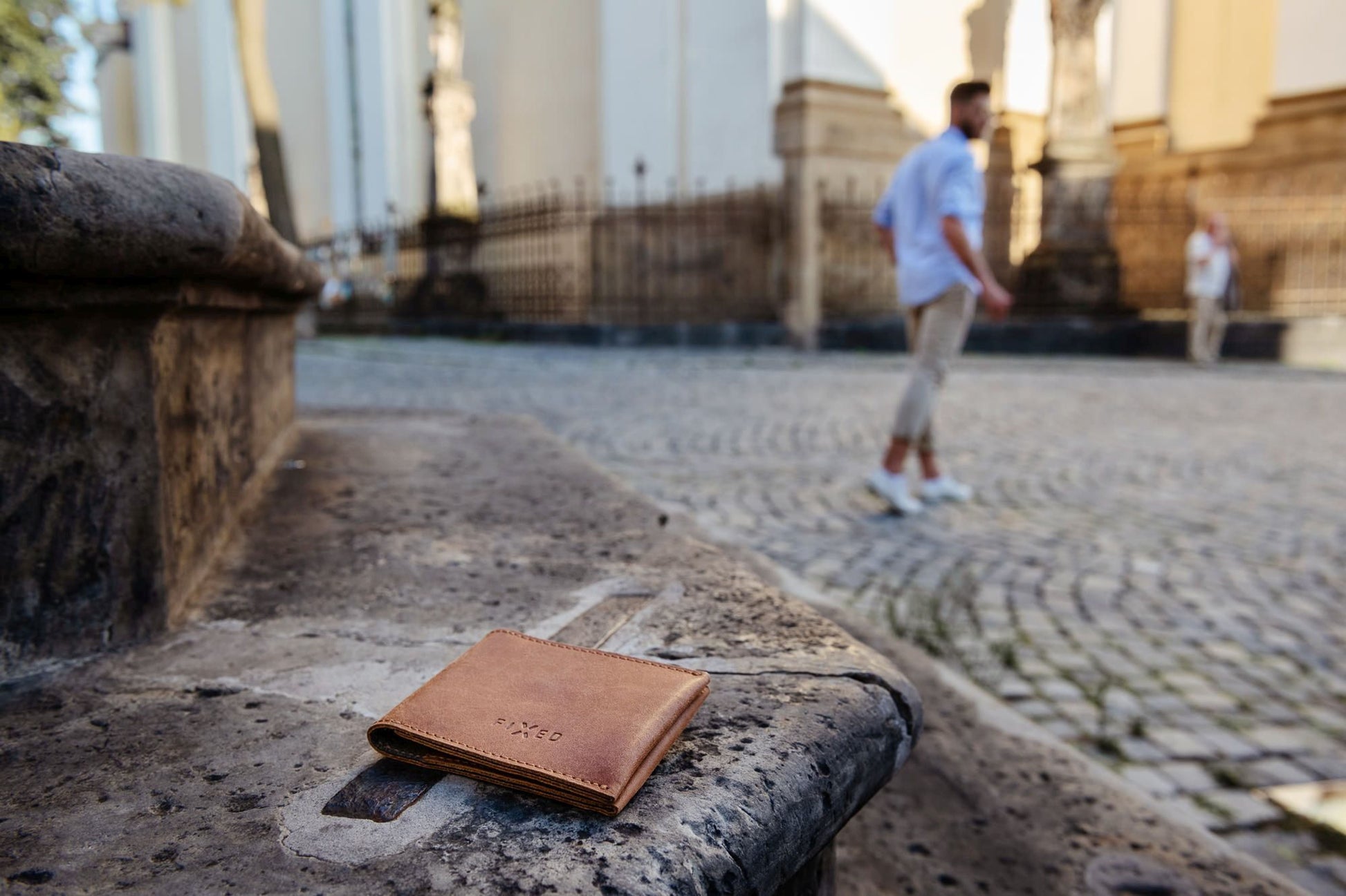 Kožená peněženka FIXED Wallet z pravé hovězí kůže, hnědá - FIXED