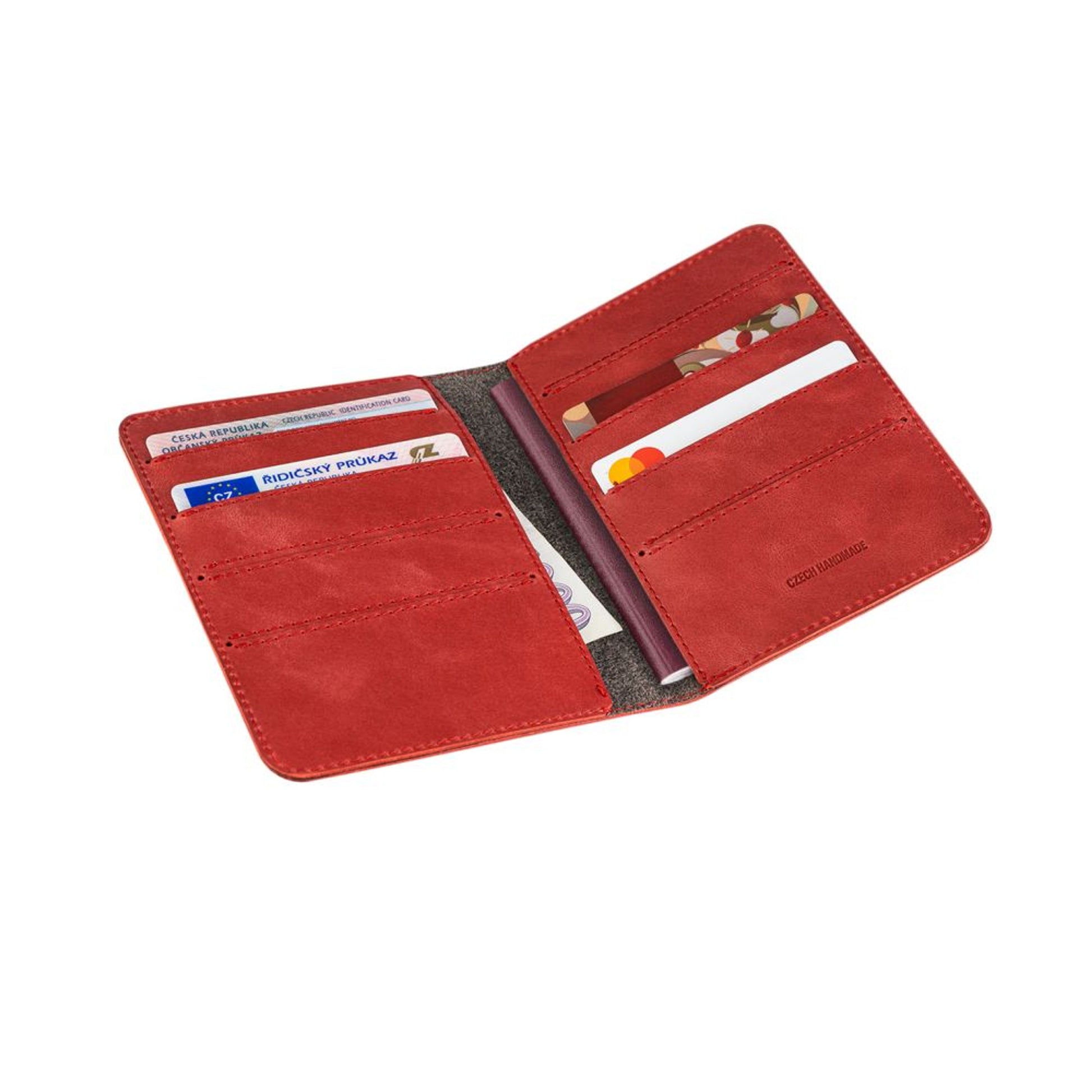 Kožená peněženka FIXED Passport, velikost cestovního pasu, červená - FIXED