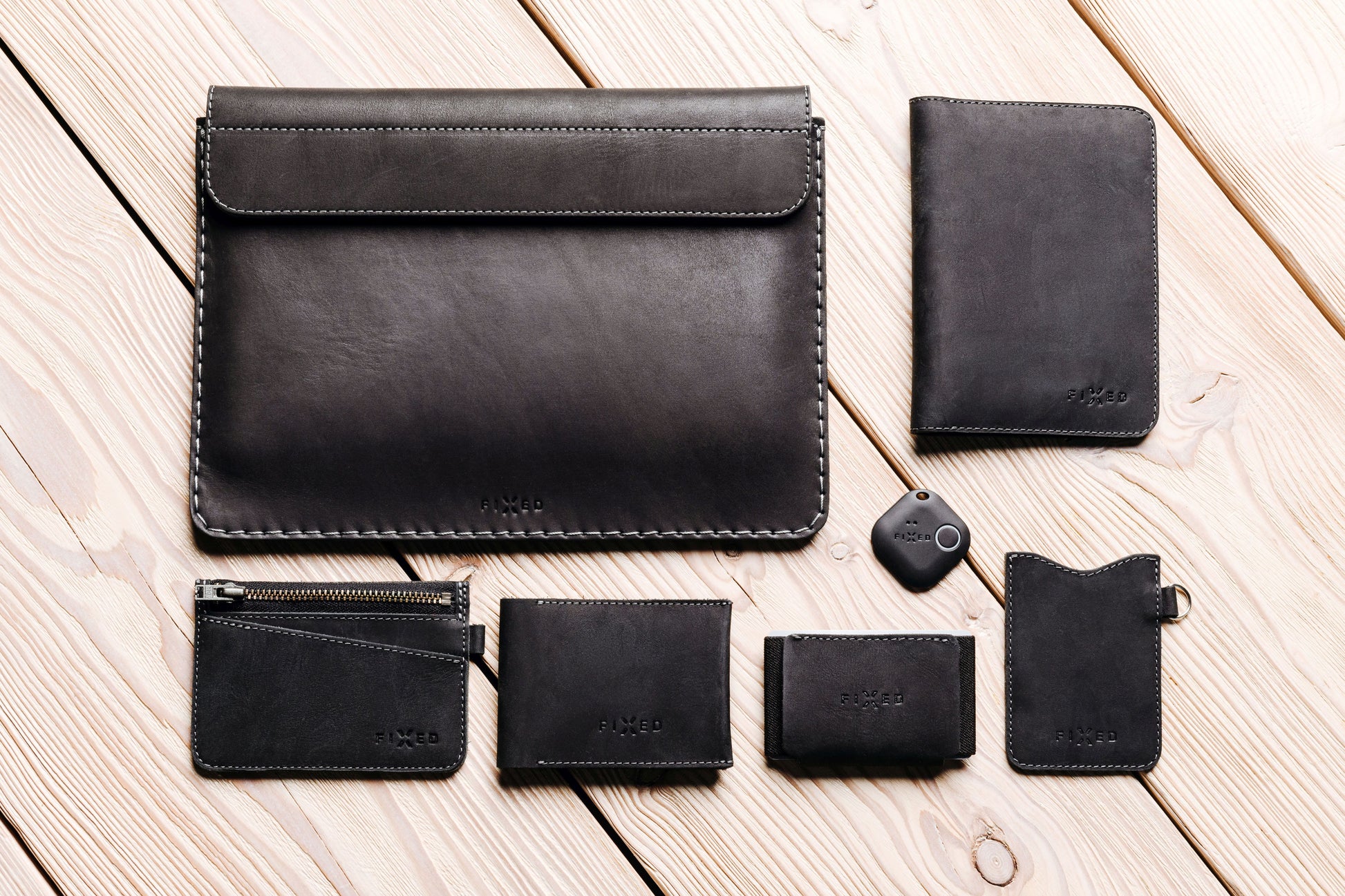 Kožená peněženka FIXED Tiny Wallet z pravé hovězí kůže, černá - FIXED