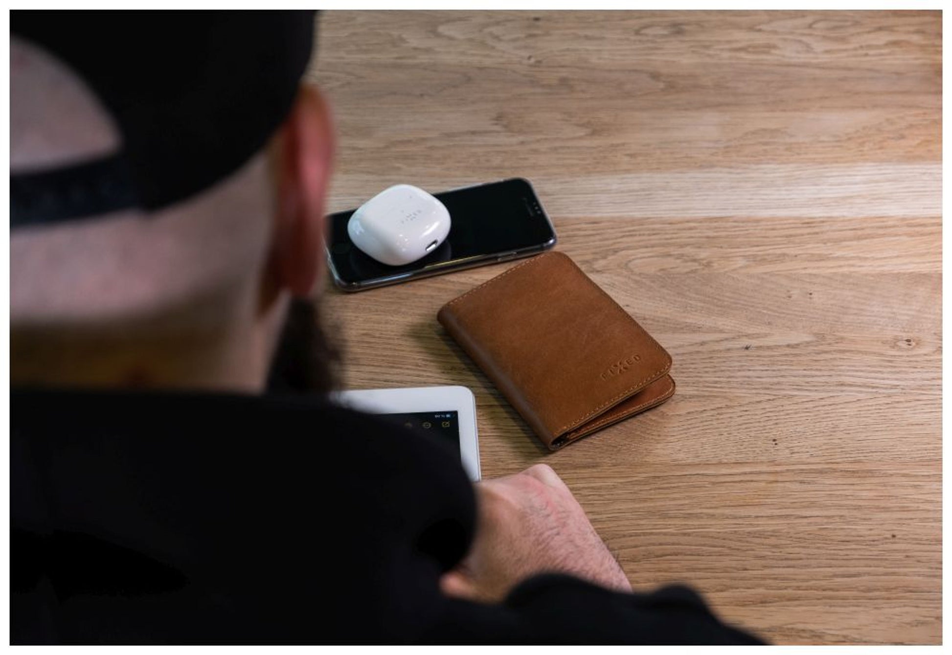 Kožená peněženka FIXED Wallet XL, hnědá - FIXED