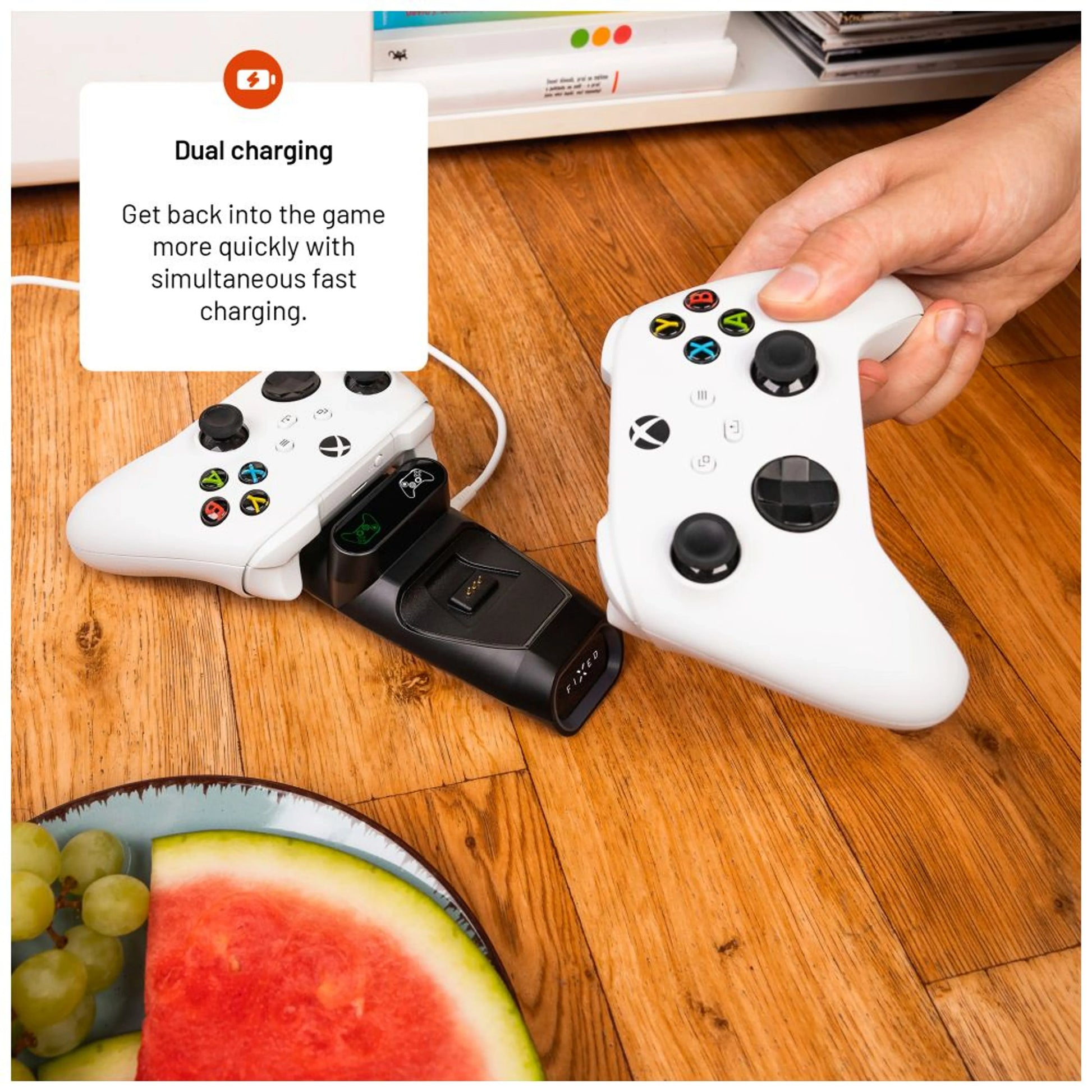 Dobíjecí stanice FIXED pro dva bezdrátové ovladače Xbox Series S, X a One, černá - FIXED