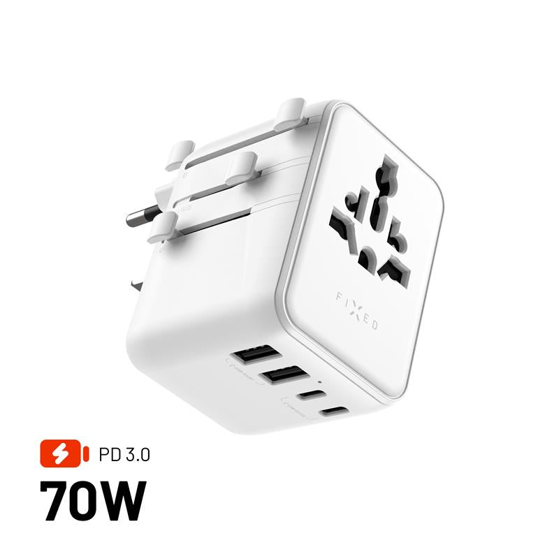 Cestovní adaptér FIXED Voyager 70W pro EU, UK a USA/AUS, s 3xUSB-C a 2xUSB výstupem, GaN, PD 70W, bílý