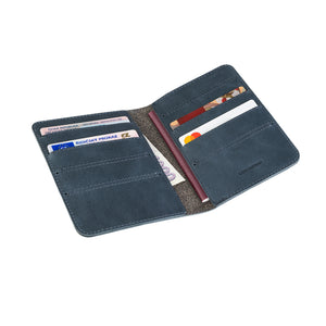 Kožená peněženka FIXED Passport, velikost cestovního pasu, modrá